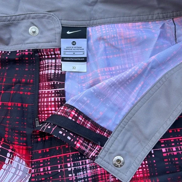 Nike Hydra Void Water Shedding Board Shorts - Picture 4 of 7